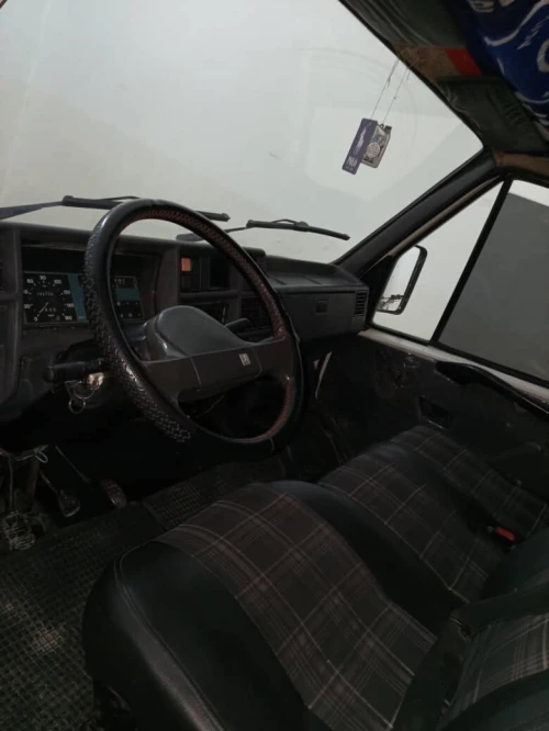 PEUJEOT J5 1994