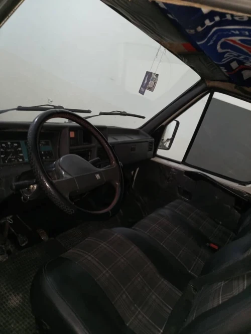 PEUJEOT J5 1994