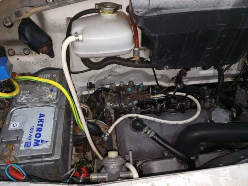 PEUJEOT J5 1994