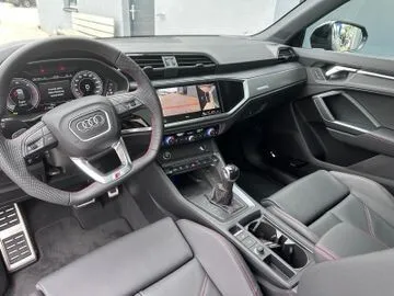 Audi Q3 2026 Sline