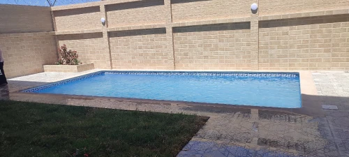 Construire des piscines modernes