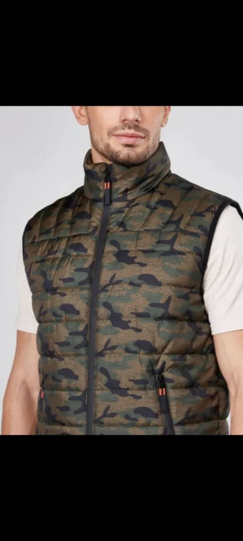 Lot des vêtements enfants femmes + de2200pieces hommes 