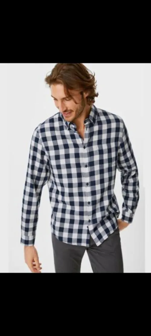 Lot des vêtements enfants femmes + de2200pieces hommes 