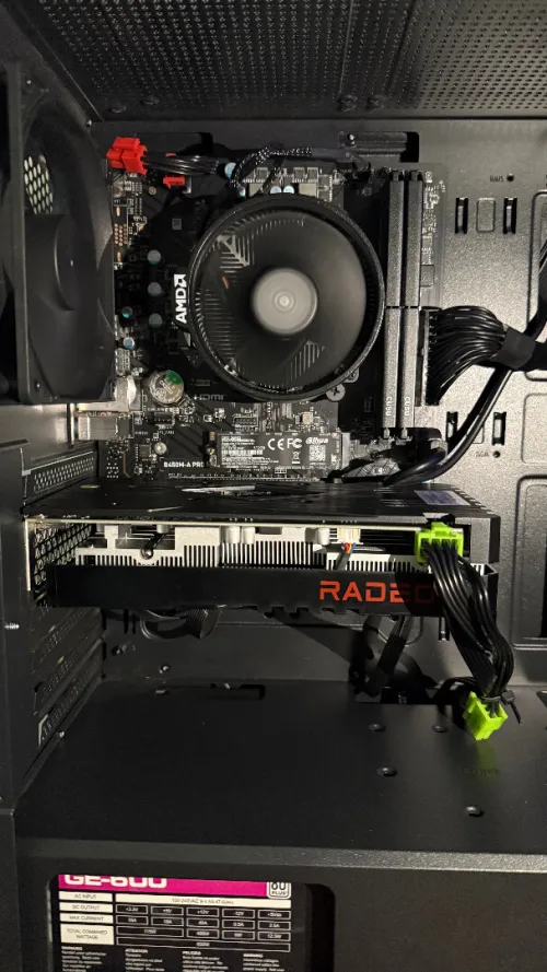 Pc gamer ryzen 5600gt / rx 6600 8gb