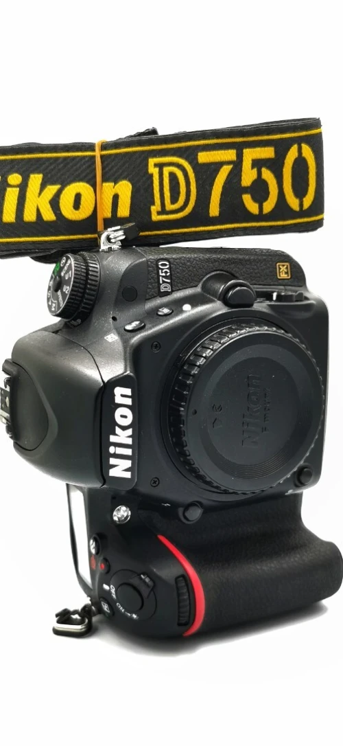 Nikon D750 (14k et 24k clic)