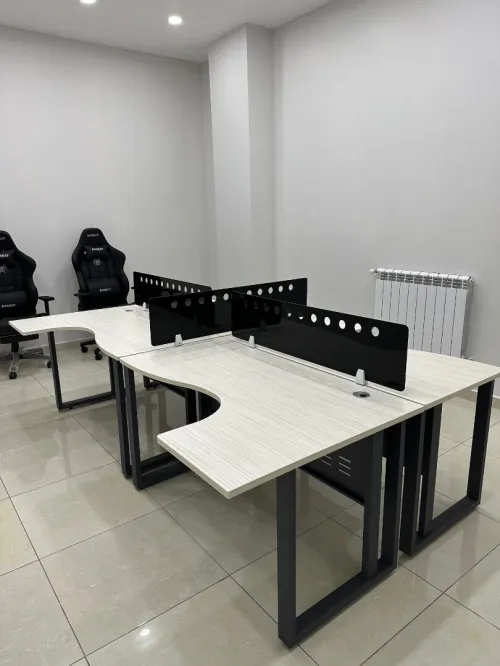 4 bureaux Centre dappel + Séparation