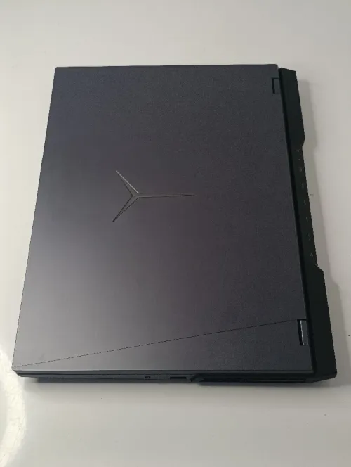 Laptop Lenovo معطل