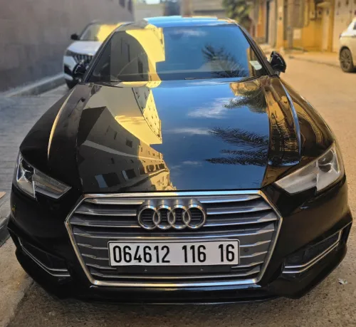Audi A4 2016 S Line +