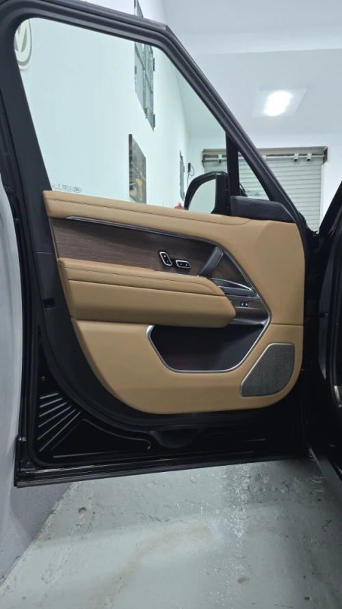 Land Rover Vouge 2026 Autobiographie