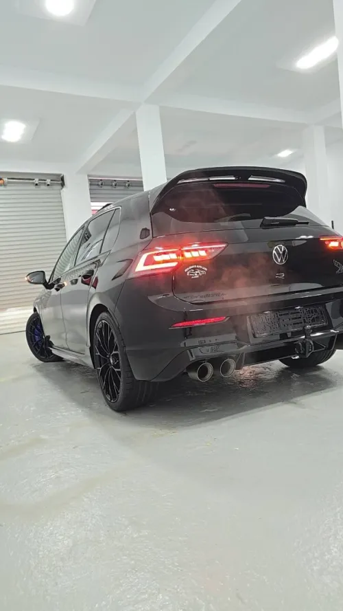 Volkswagen Golf 8 2025 R 333 