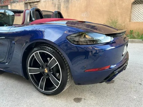 Porsche Boxster 2025 718