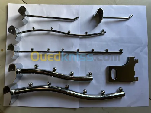 Mèches ,douilles , lampe led et perroquets