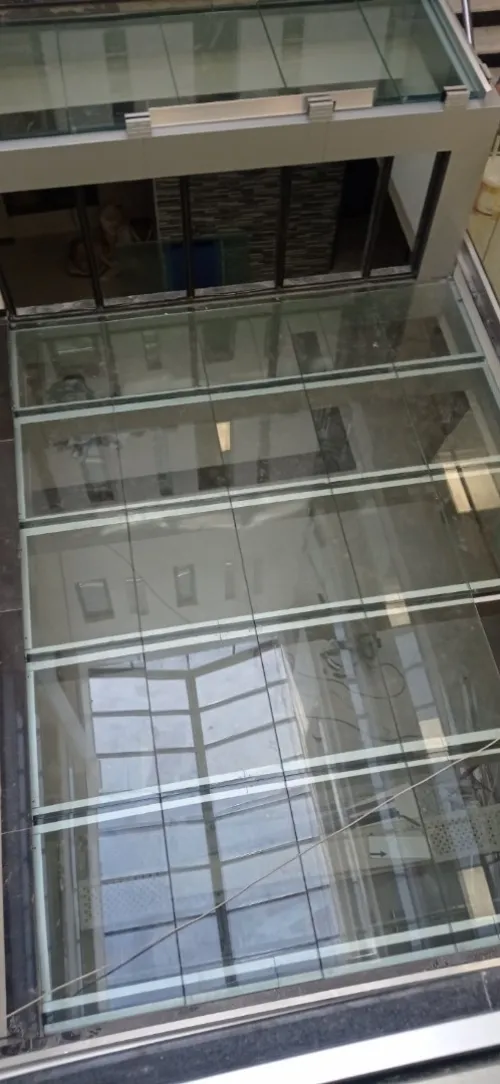 Verrière, Façades ventilées et Mur-rideau, Façade rideau  