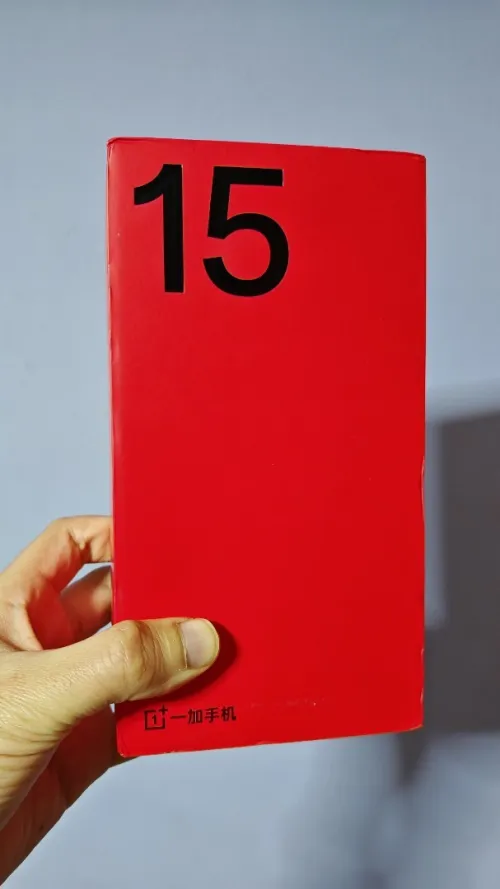OnePlus 15 "