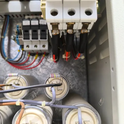 Armoire de compensation automatique Energie Réactive,  17,5 kVar