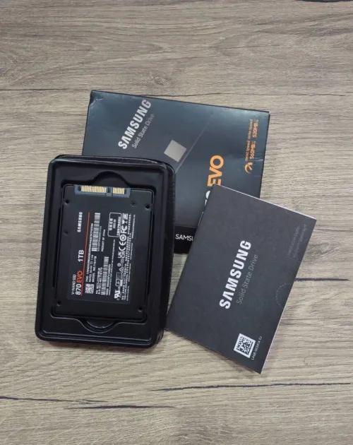 Disaue SATA SSD Samsung 870 EVO 1TB  Performance Ultra Rapide
