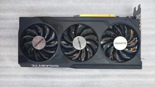 RTX 4070 gigabyte 12g OC