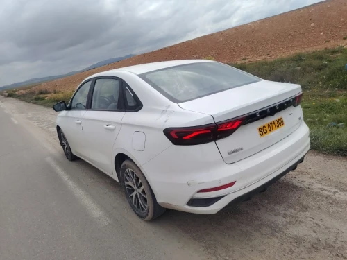 Geely Emgrand 2026 Manualle
