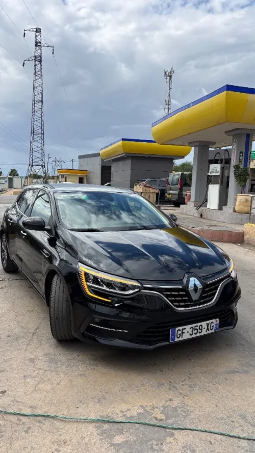 Renault Megane 4  2022 Itens