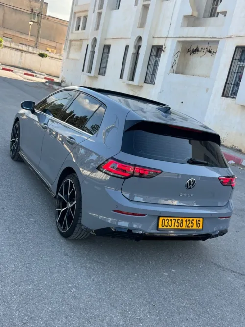 Volkswagen Golf 8 2025 R-Line
