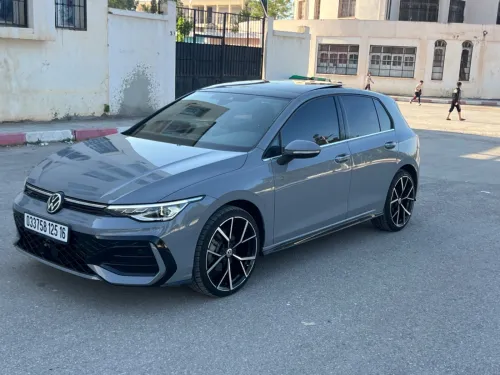 Volkswagen Golf 8 2025 R-Line