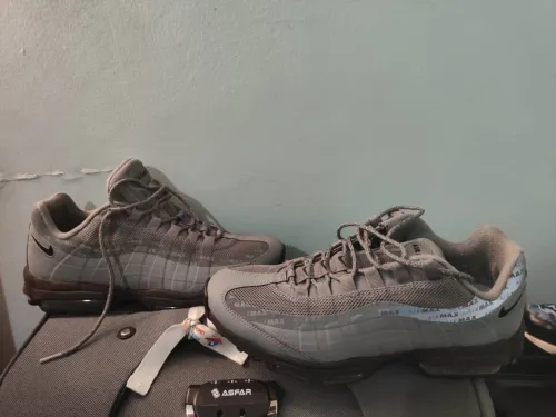 Nike 44 pointure