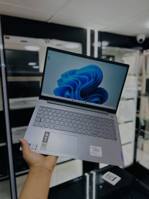 LENOVO IDEAPAD 3 15 I5-1135G7 16GB 256GB SSD NVME