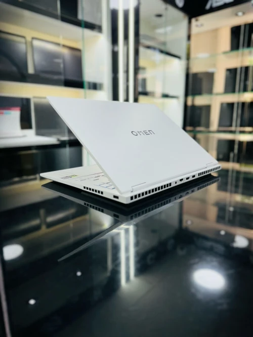 HP OMEN 16 WHITE EDITION I9-13900Hx 16GB DDR 5 512GB SSD NVME RTX 4070 8GB 2K 240Hz