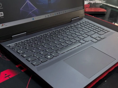LENOVO LOQ I5-12450H 16GB 512GB SSD RTX 4050 6GB VRAM