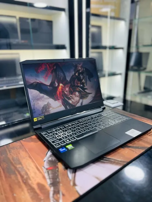 ACER NITRO 5 I7-11800H 16GB 512GB SSD RTX 3060 6GB VRAM 144HZ