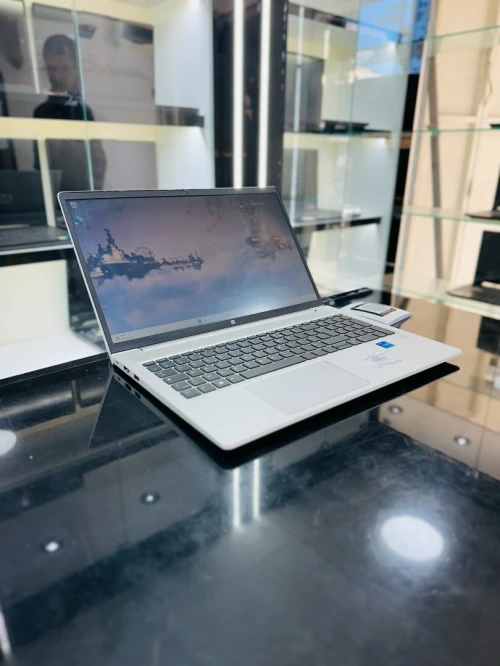 HP PROBOOK 450 G8 I5-1135G7 8GB 256GB SSD NVME