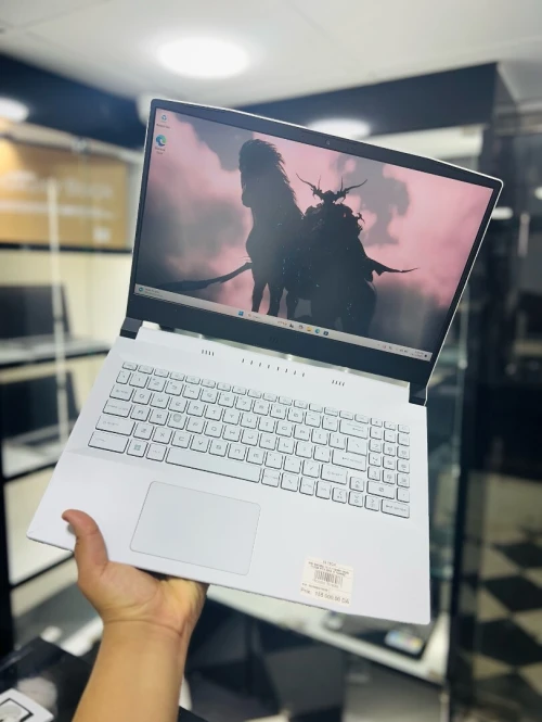 MSI SWORD 15 I7-11800H 16gb 512gb ssd rtx 3050ti 4gb 144hz