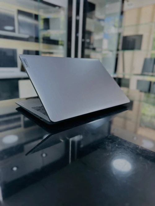 LENOVO IDEAPAD 3 15 I5-1135G7 16GB 256GB SSD NVME