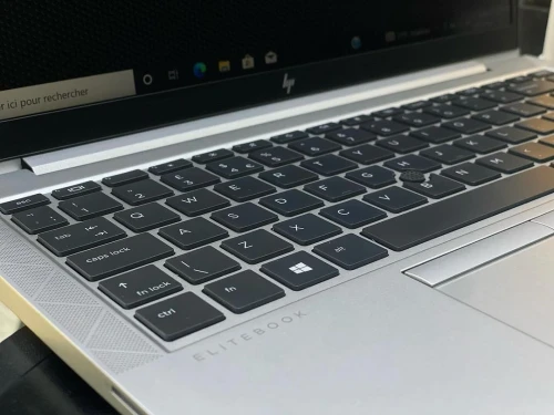 FUJITSU LIFEBOOK U7311 i5-1145G7 8GB 256GB SSD