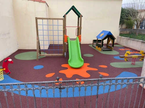 AIRES DE JEUX POUR CRECHES 
