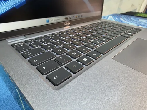 DELL PRECISION 3490 CORE ULTRA 5 135H 32GB DDR5 512GB NVME