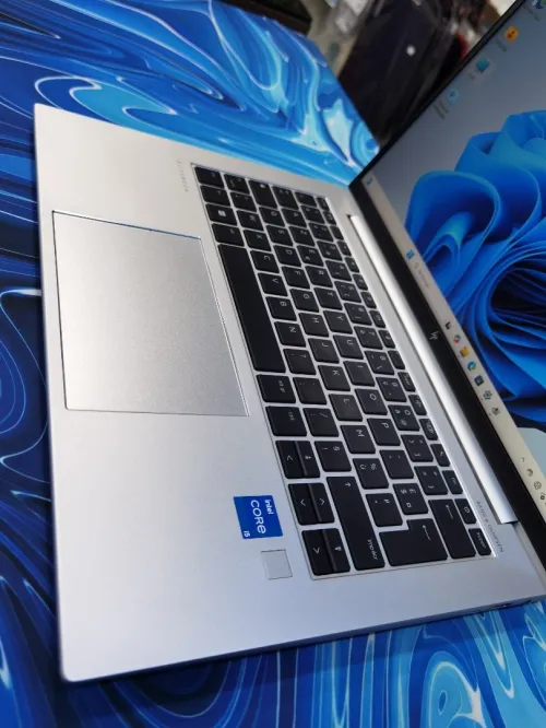HP ELITEBOOK 840 G9 CORE I5 1240P 16GB DDR5 256SSD