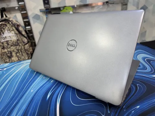 DELL PRECISION 3490 CORE ULTRA 5 135H 32GB DDR5 512GB NVME