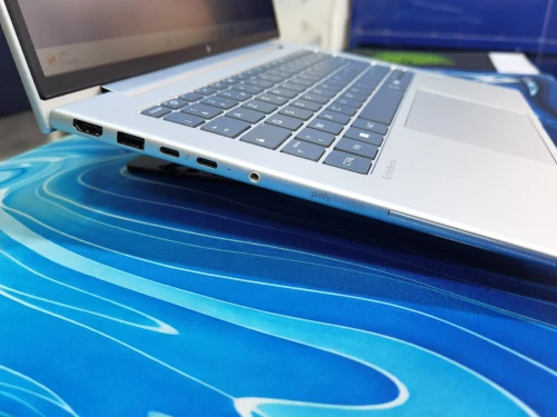 HP ELITEBOOK 6 G1AH 14 RYZEN 5 PRO 215 16GB DDR5 512SSD NEUF