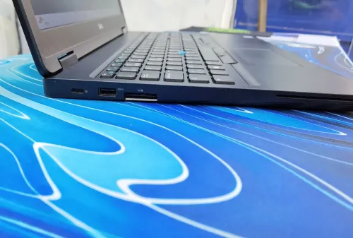 DELL LATITUDE 5590 I5 8ÈME 16GB 256SSD 15.6P FHD