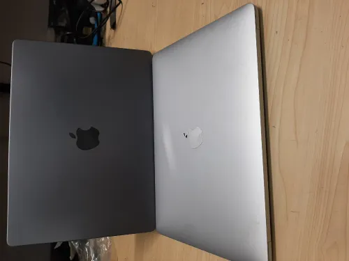 MACBOOK PRO 2020 ET 2021 L ETA 10/10 Garatie 3 mois