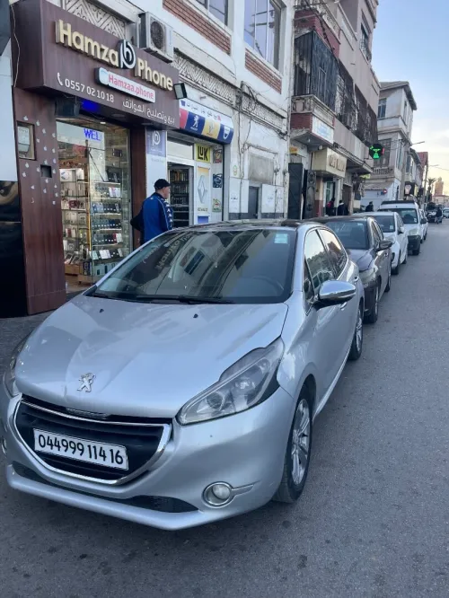 Peugeot 208 2014 Allure