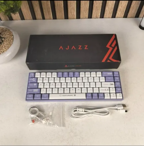 Clavier Mécanique Gaming 65% Compact (Hotswap / RGB)