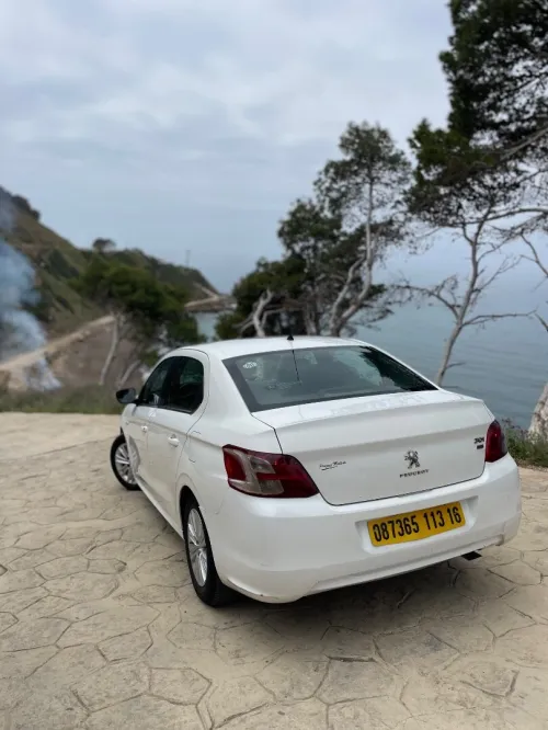 Peugeot 301 2013 Allure