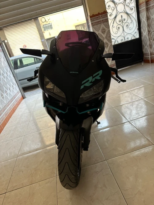 Honda CBR 1000RR SC57 2005
