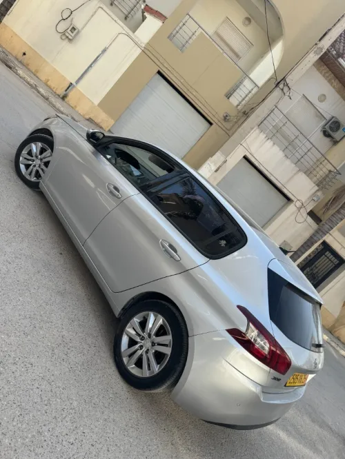 Peugeot 308 2016 Active plus avec toi