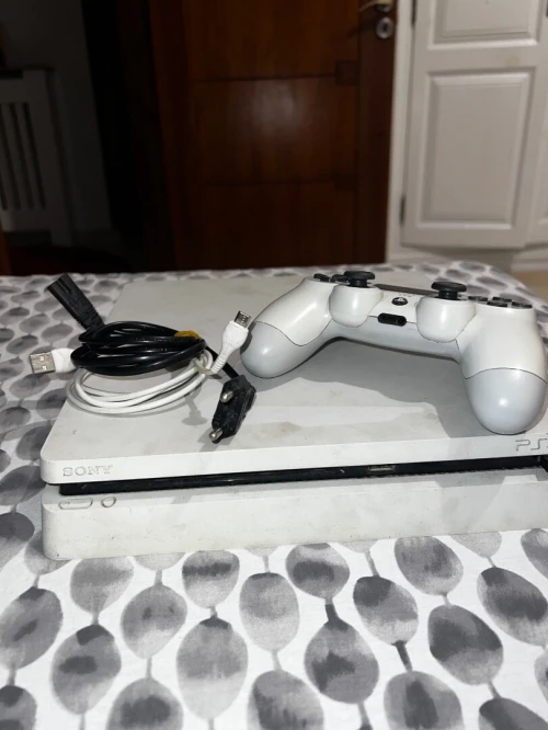 Play 4 slim