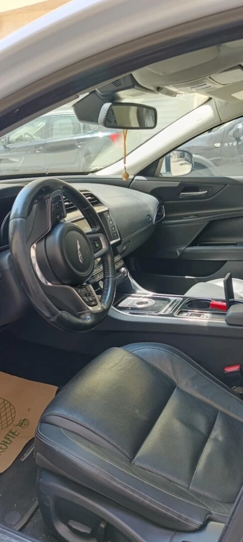 Jaguar XE 2017 R sport