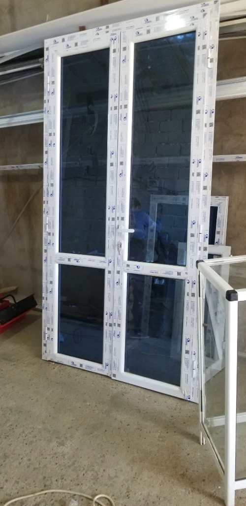 Aluminium et PVC porte fenetre