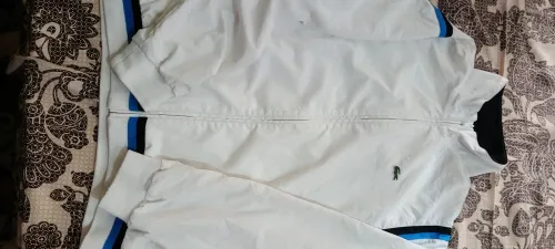Survêtement lacoste original taille 6